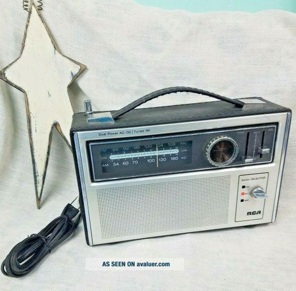 Vintage RCA DUAL POWER AC - DC AM/FM Portable Radio Model RWM - 179E ...