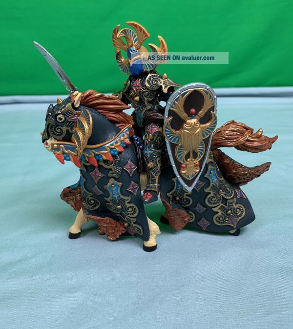 Papo Fantasy Medieval BEETLE KNIGHT RIDER Sword Shield Armored Horse ...