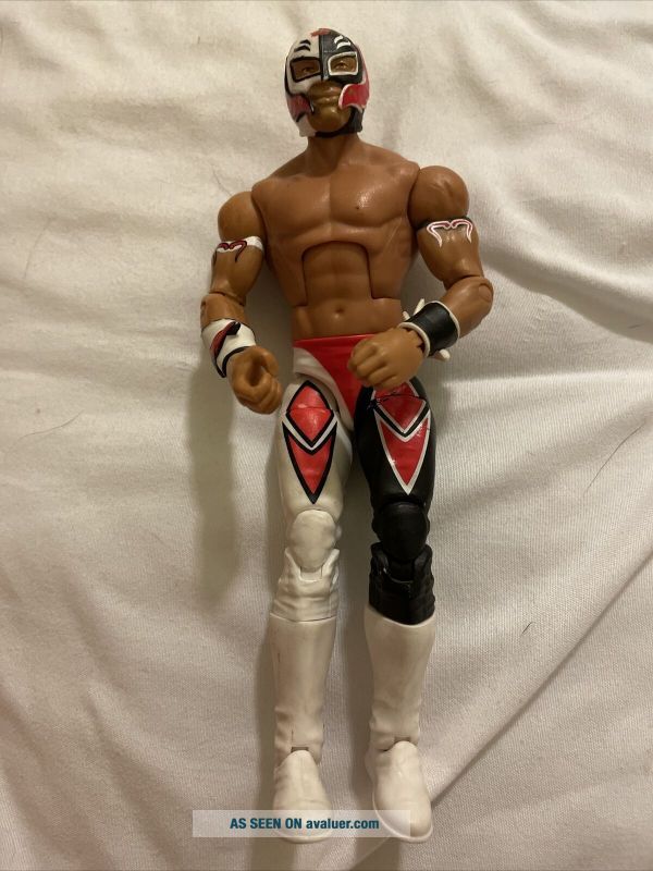 WWE Collezione Elite #32 – Action Figure Rey Mysterio Con Maschera E Accessori, Articolata, 6+ Anni