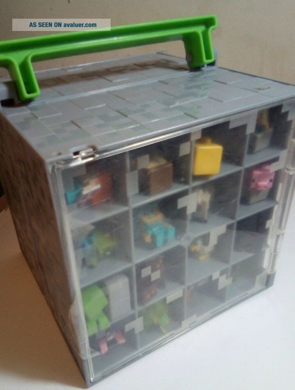 Minecraft Mini Figures Lot of 31 Plus Collectors Storage Case. Rare Minecraft Mini Figures Lot of 31 Plus Collectors Storage Case. Rare