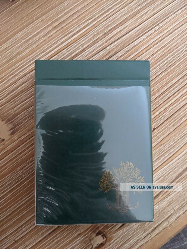 SOLOMAGIA Chiaroscuro Playing Cards by Riffle Shuffle
