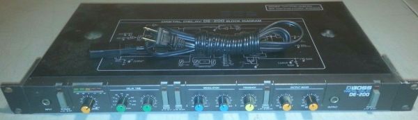 BOSS DE - 200 DIGITAL DELAY WITH MODULATION VINTAGE RACKMOUNT MADE IN ...