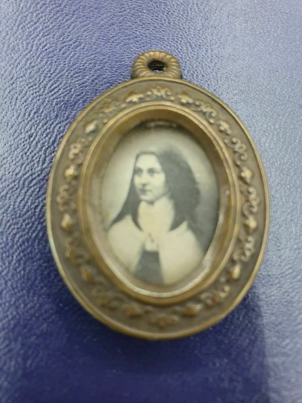 Old Christian Relic Notre Dame Of Lourdes Pendant With Silver Cloth ...